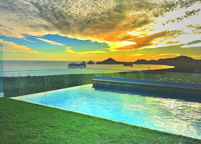 Apartment 1st Floor Sea Views And Rooftop Access To The Views In Cabo Cabo San Lucas